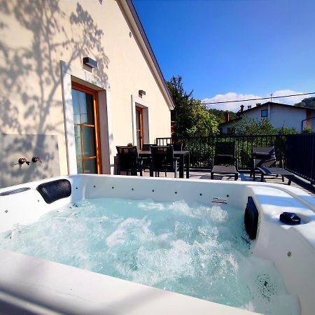 Boutique Rooms By Petric Winery Dobravlje Экстерьер фото
