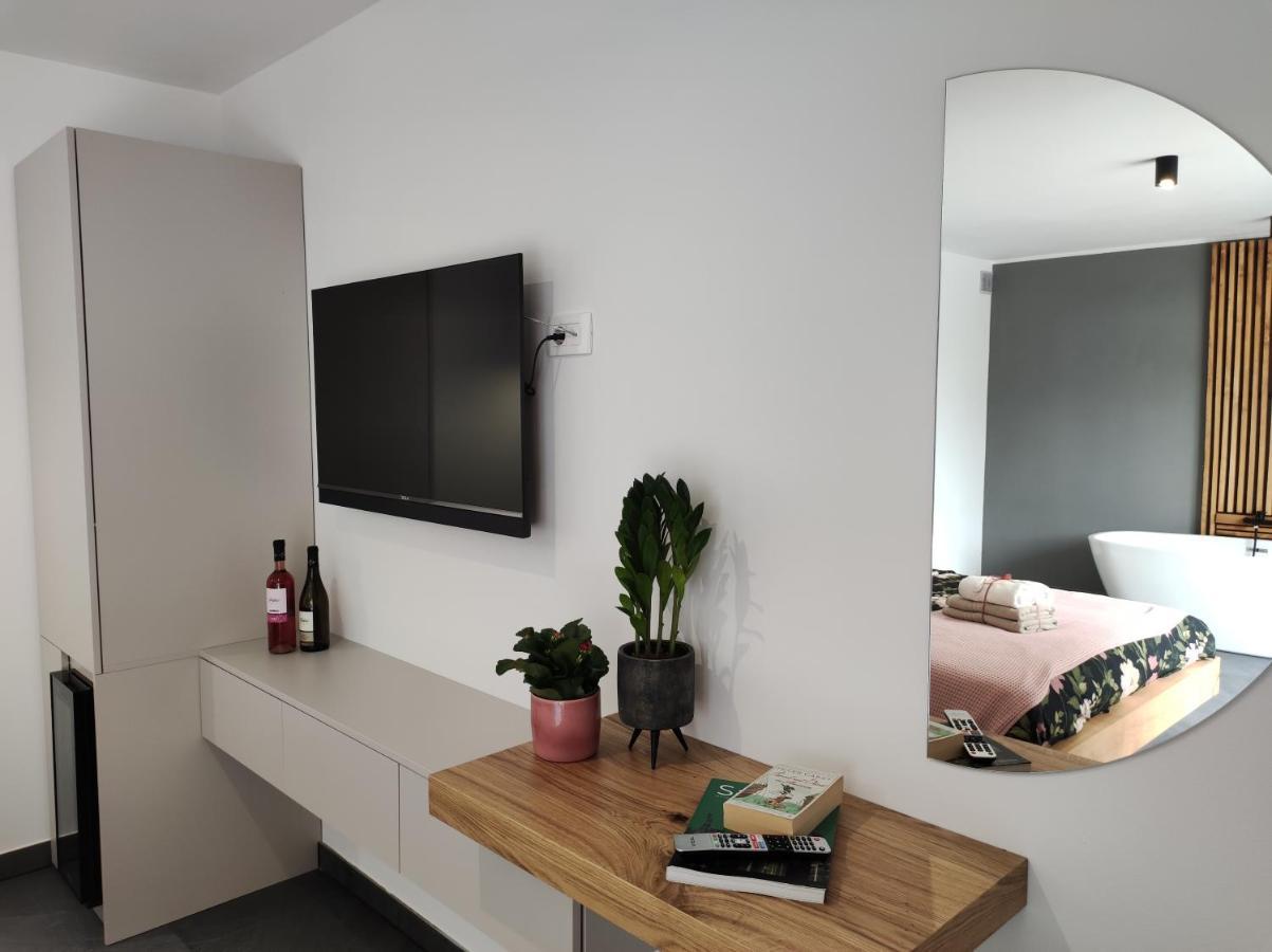 Boutique Rooms By Petric Winery Dobravlje Экстерьер фото