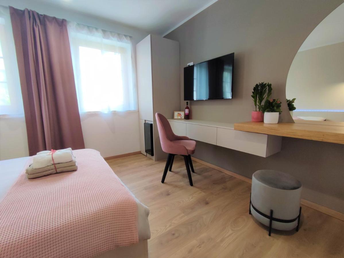 Boutique Rooms By Petric Winery Dobravlje Экстерьер фото