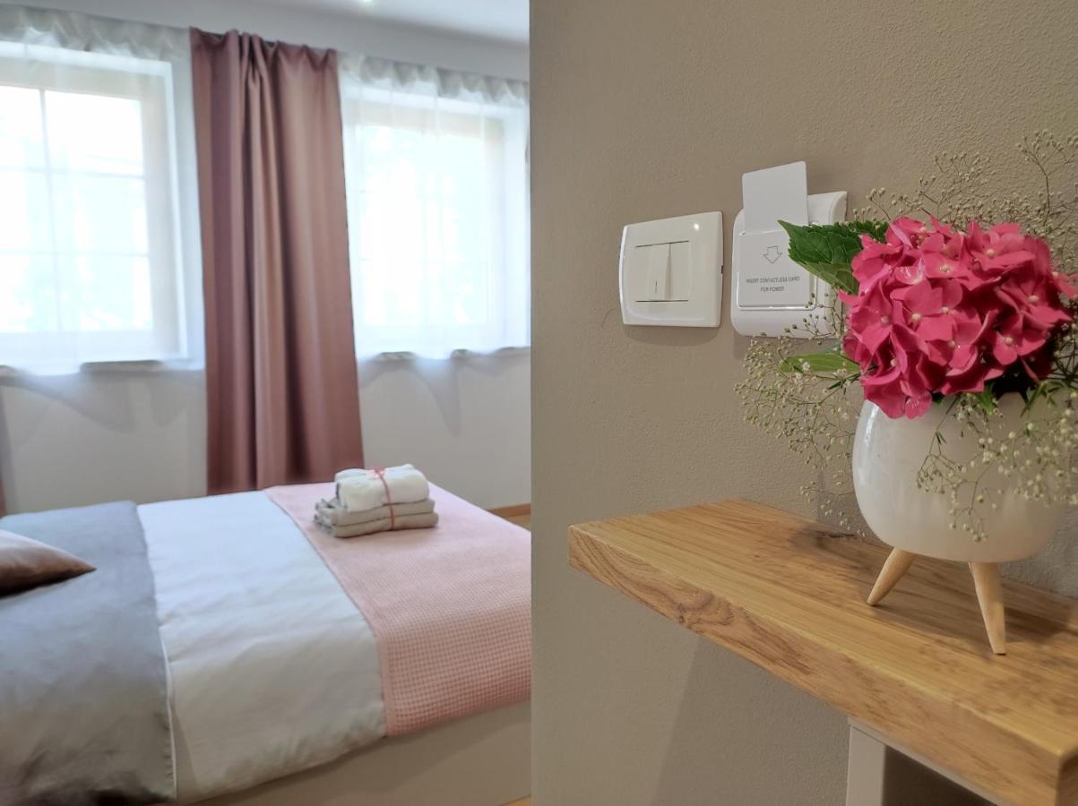 Boutique Rooms By Petric Winery Dobravlje Экстерьер фото